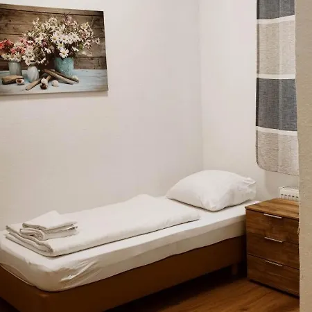 Othman Goettinger Strasse 63 1 Og L *