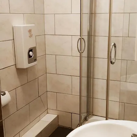 Othman Goettinger Strasse 63 1 Og L *